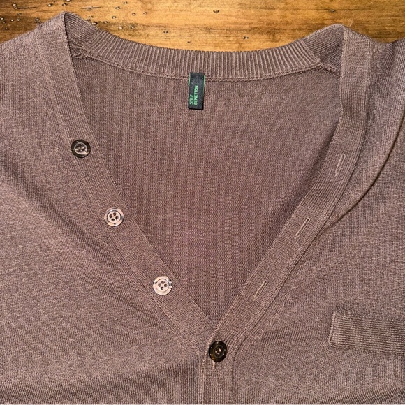 United Colors of Benneton, Chocolate Cardigan, Euro Large - Picture 2 of 6